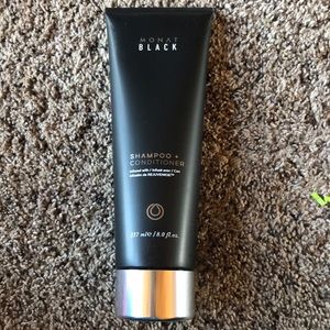 Monat Black